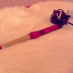 Ultra chi curling wand.